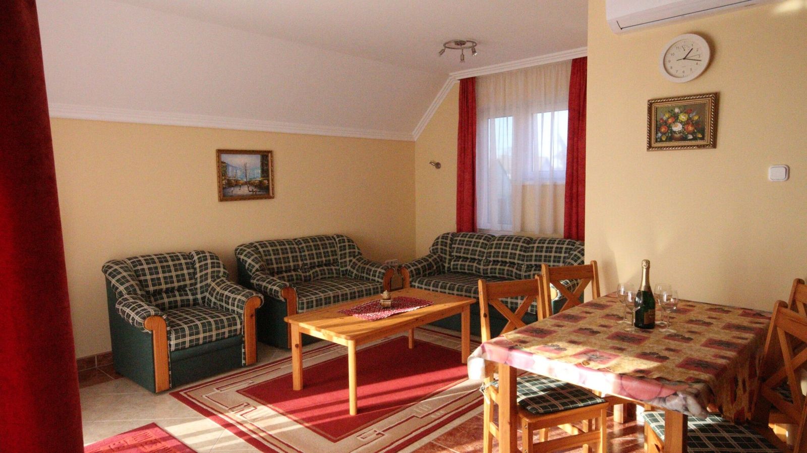 Obiteljski apartman na katu (6 osoba)